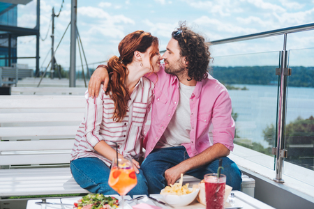 Weekly Relationship Forecasts: What to Expect in the British Romantic Scene