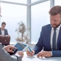 Gemini Managers: Communication and Adaptability in British Offices
